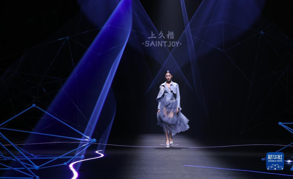 百老汇平台